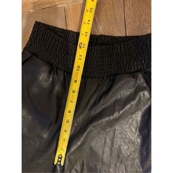 C58 Commando NWT Faux Leather Smocked Joggers Women’s Size Small - Picture 10 of 11